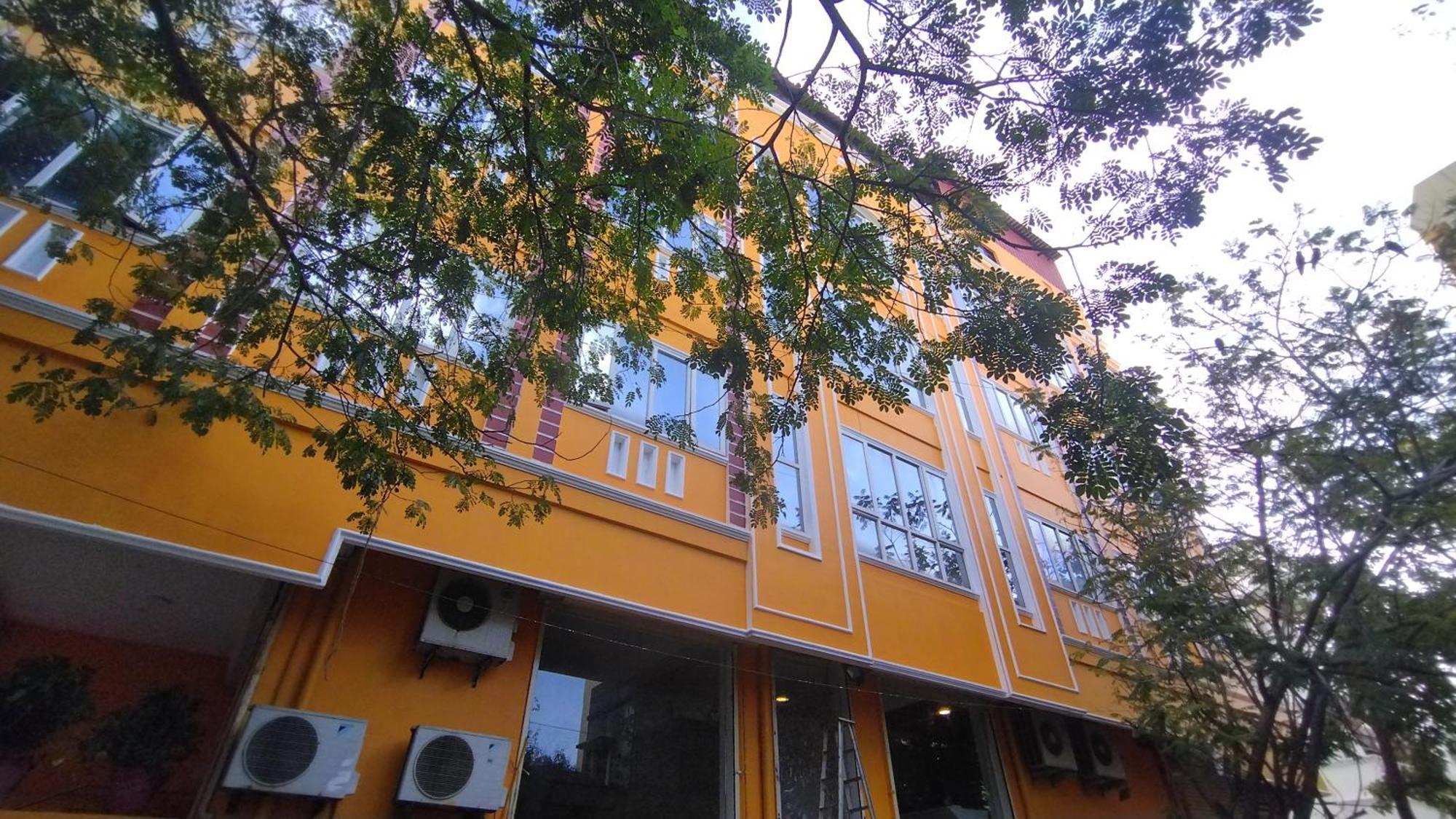 Chaplin Hotel Pondicherry Exterior photo