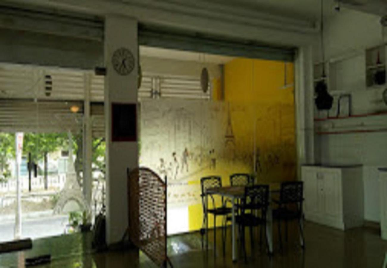 Chaplin Hotel Pondicherry Exterior photo